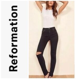 NWT Reformation Harper high rise skinny jeans in Black Destroyed